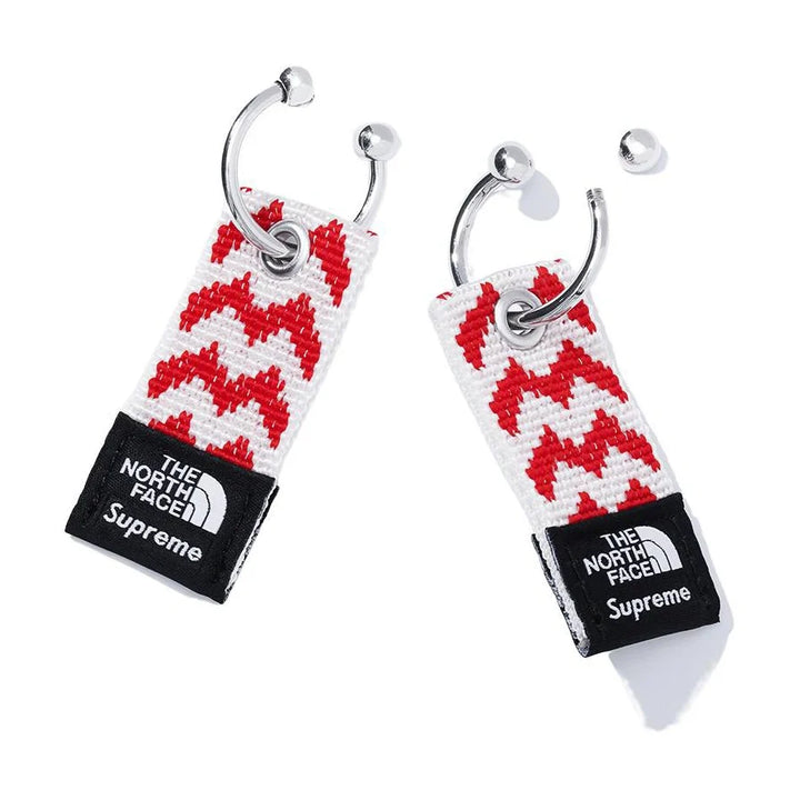 Supreme The North Face Keychain